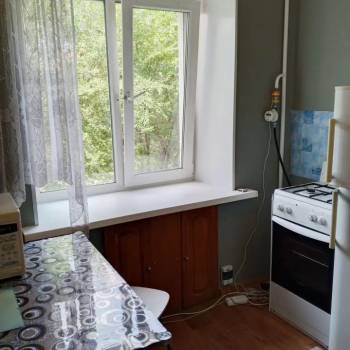 Сдается 1-комнатная квартира, 32 м²