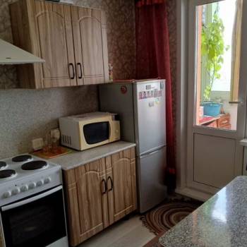 Продается 1-комнатная квартира, 37 м²