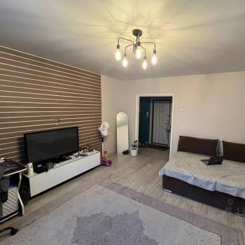 Сдается 1-комнатная квартира, 42 м²