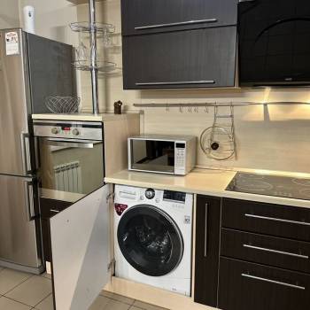 Сдается 2-х комнатная квартира, 90 м²