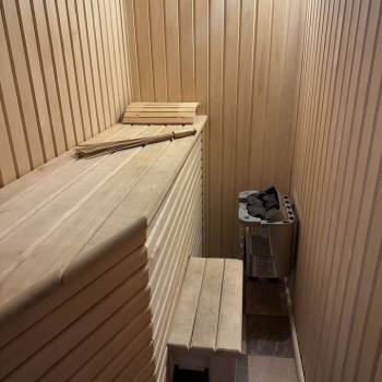 Сдается 2-х комнатная квартира, 90 м²