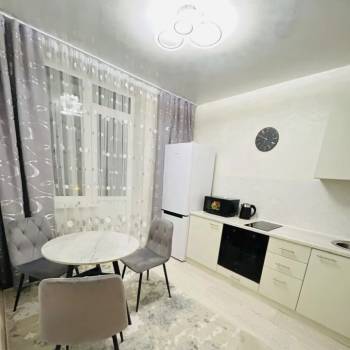 Сдается 1-комнатная квартира, 41 м²