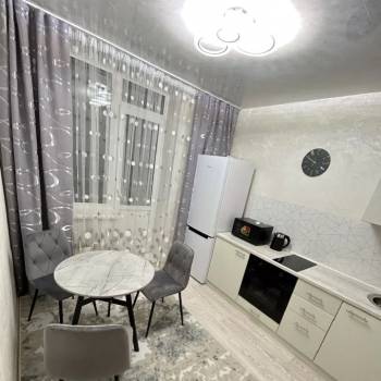 Сдается 1-комнатная квартира, 41 м²