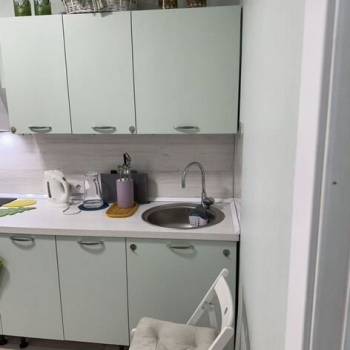 Продается 1-комнатная квартира, 36 м²