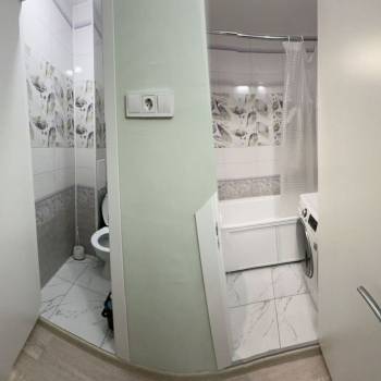 Продается 1-комнатная квартира, 36 м²