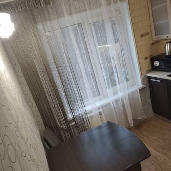 Сдается Многокомнатная квартира, 60 м²