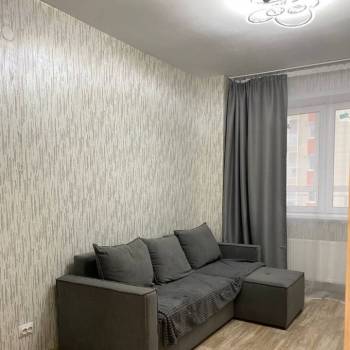 Сдается 1-комнатная квартира, 37 м²