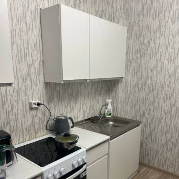 Сдается 1-комнатная квартира, 37 м²
