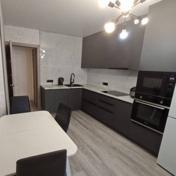 Сдается Многокомнатная квартира, 112 м²