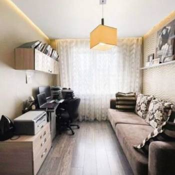 Продается Многокомнатная квартира, 82 м²