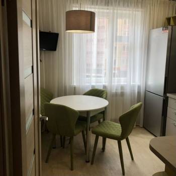 Продается 1-комнатная квартира, 44 м²