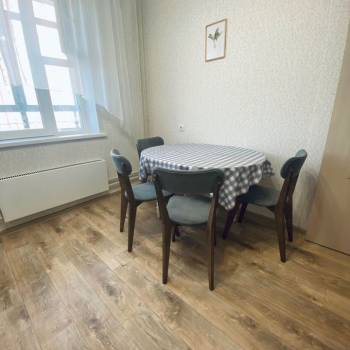 Продается 2-х комнатная квартира, 56 м²