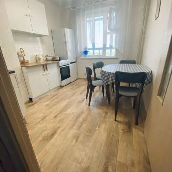 Продается 2-х комнатная квартира, 56 м²