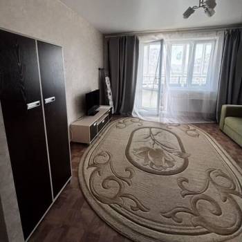Сдается 1-комнатная квартира, 42 м²