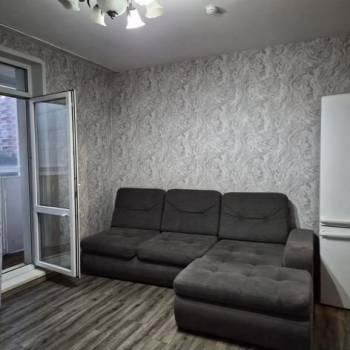 Сдается 1-комнатная квартира, 39 м²