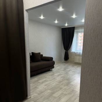 Сдается 1-комнатная квартира, 40 м²