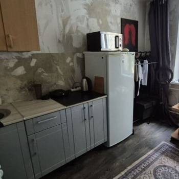 Продается 1-комнатная квартира, 14 м²