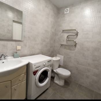 Сдается 1-комнатная квартира, 54 м²