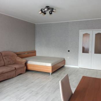 Сдается 1-комнатная квартира, 54 м²
