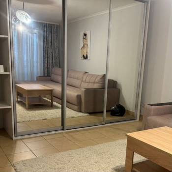 Продается 1-комнатная квартира, 32 м²