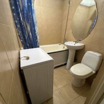 Продается 1-комнатная квартира, 32 м²
