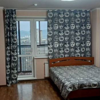 Сдается 1-комнатная квартира, 47 м²