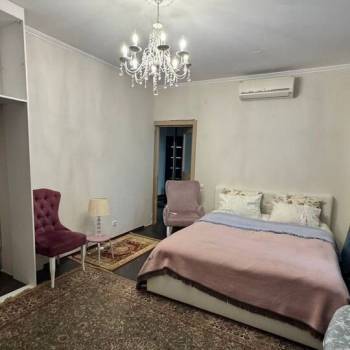 Продается 1-комнатная квартира, 40 м²