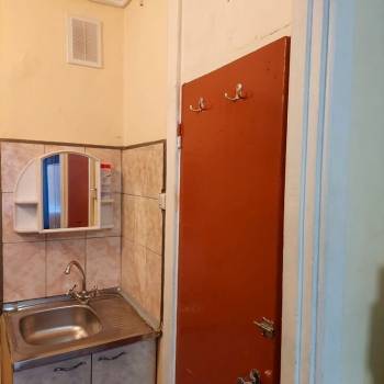 Сдается 1-комнатная квартира, 13,7 м²