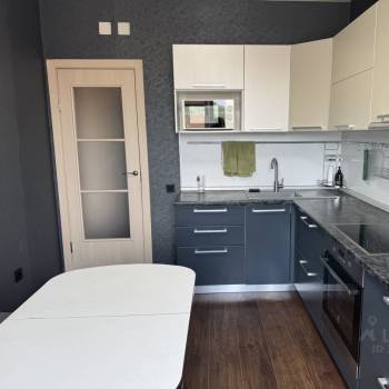 Сдается 1-комнатная квартира, 37 м²