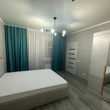 Сдается 2-х комнатная квартира, 65 м²