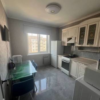 Продается 1-комнатная квартира, 39 м²