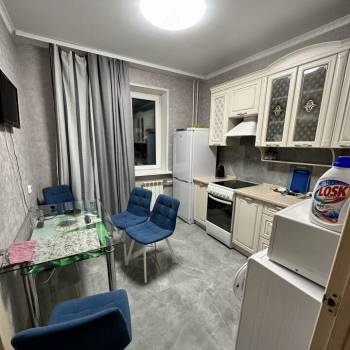 Продается 1-комнатная квартира, 39 м²