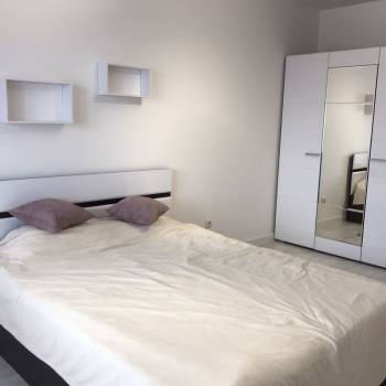 Продается 1-комнатная квартира, 46 м²