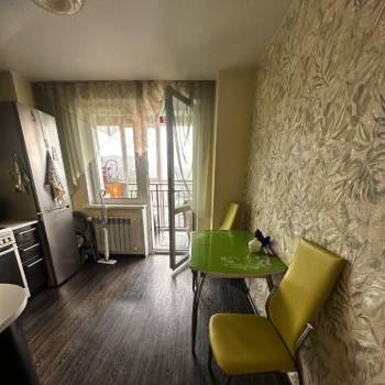 Продается 1-комнатная квартира, 32 м²