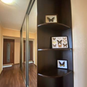 Продается Многокомнатная квартира, 82 м²