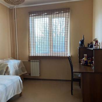 Продается Многокомнатная квартира, 82 м²