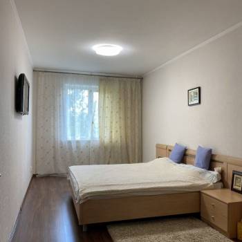 Продается Многокомнатная квартира, 82 м²