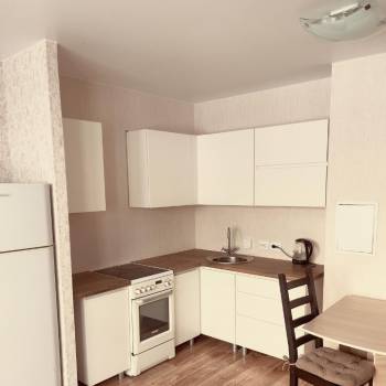 Сдается Многокомнатная квартира, 60 м²
