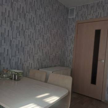 Продается 1-комнатная квартира, 41,2 м²