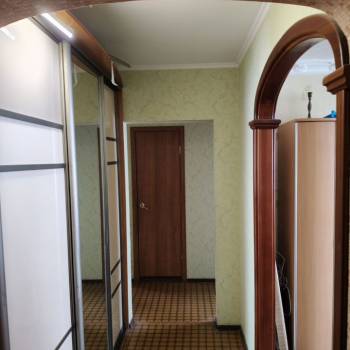 Продается Многокомнатная квартира, 82 м²