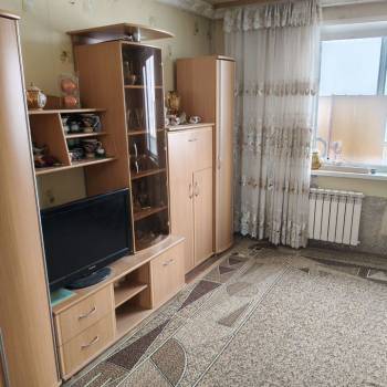 Продается Многокомнатная квартира, 82 м²