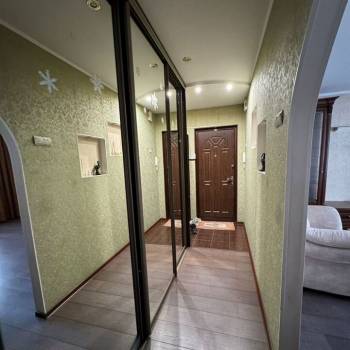 Продается Многокомнатная квартира, 91,6 м²
