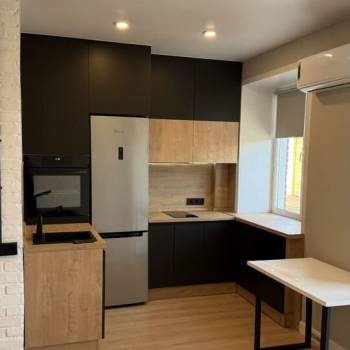 Продается 1-комнатная квартира, 32 м²