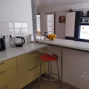 Продается Многокомнатная квартира, 89,8 м²