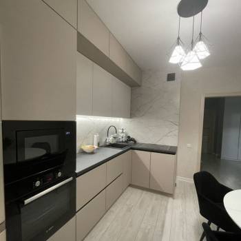 Продается 3-х комнатная квартира, 77 м²