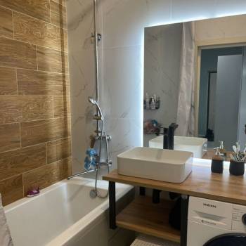 Продается 3-х комнатная квартира, 77 м²