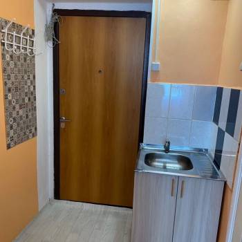 Сдается 1-комнатная квартира, 13,6 м²