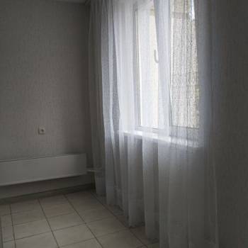 Продается 1-комнатная квартира, 40,6 м²