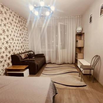 Сдается 1-комнатная квартира, 35 м²