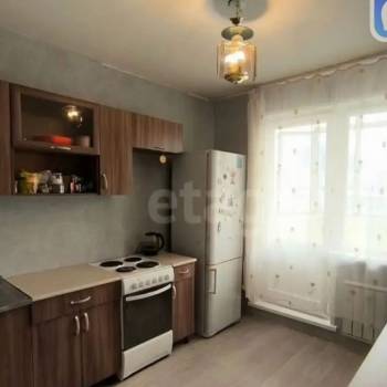 Продается 1-комнатная квартира, 42 м²